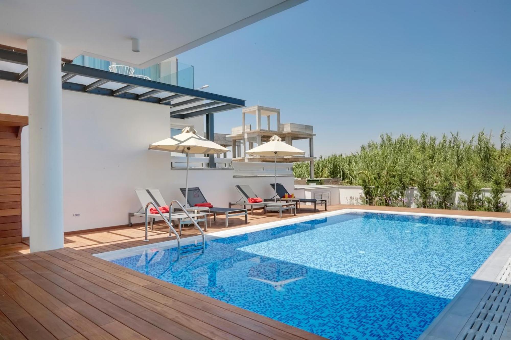 Seaview Luxury Villa Jacuzzi & Pool! 2 Min Beach Protaras Exterior photo