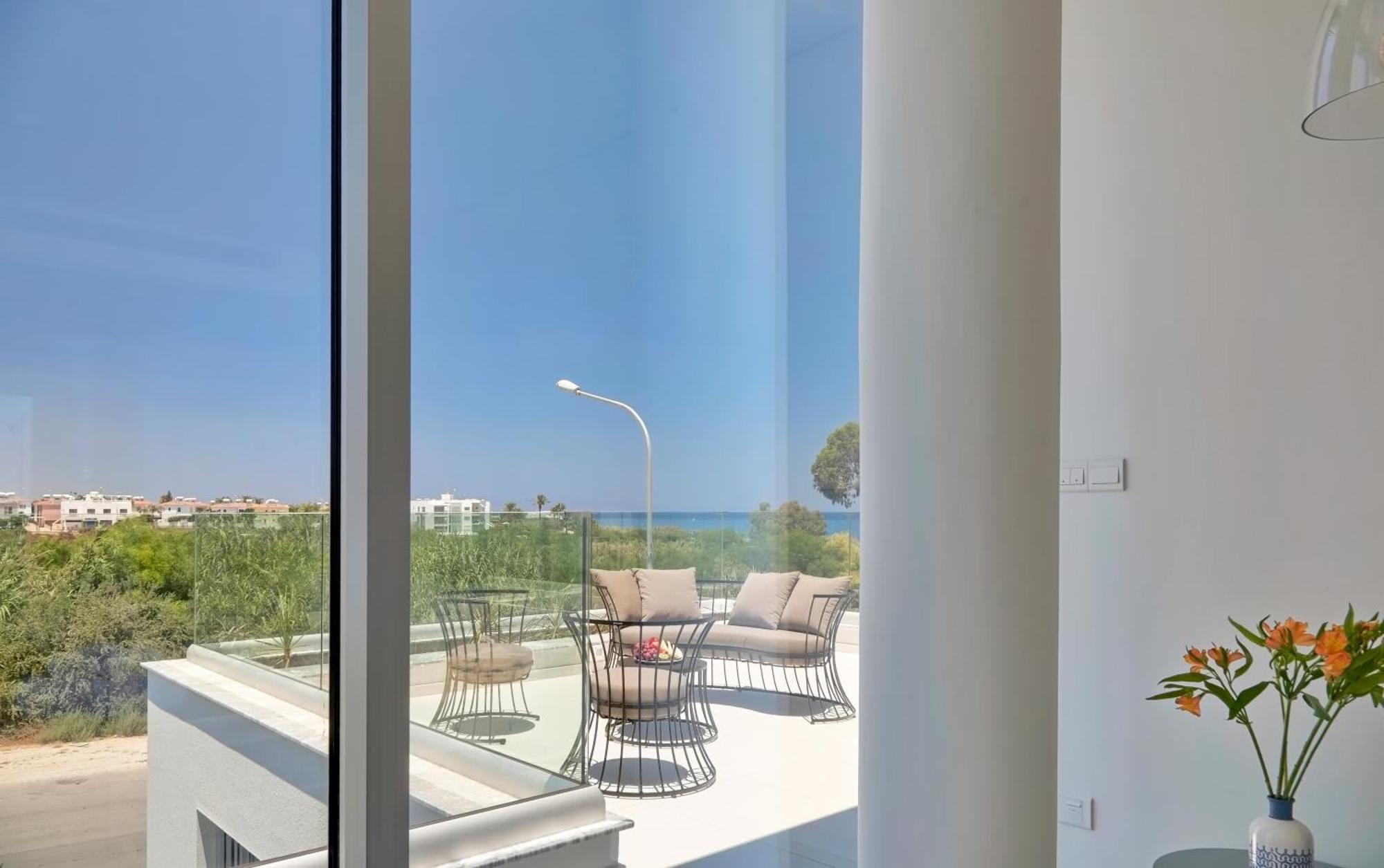 Seaview Luxury Villa Jacuzzi & Pool! 2 Min Beach Protaras Exterior photo